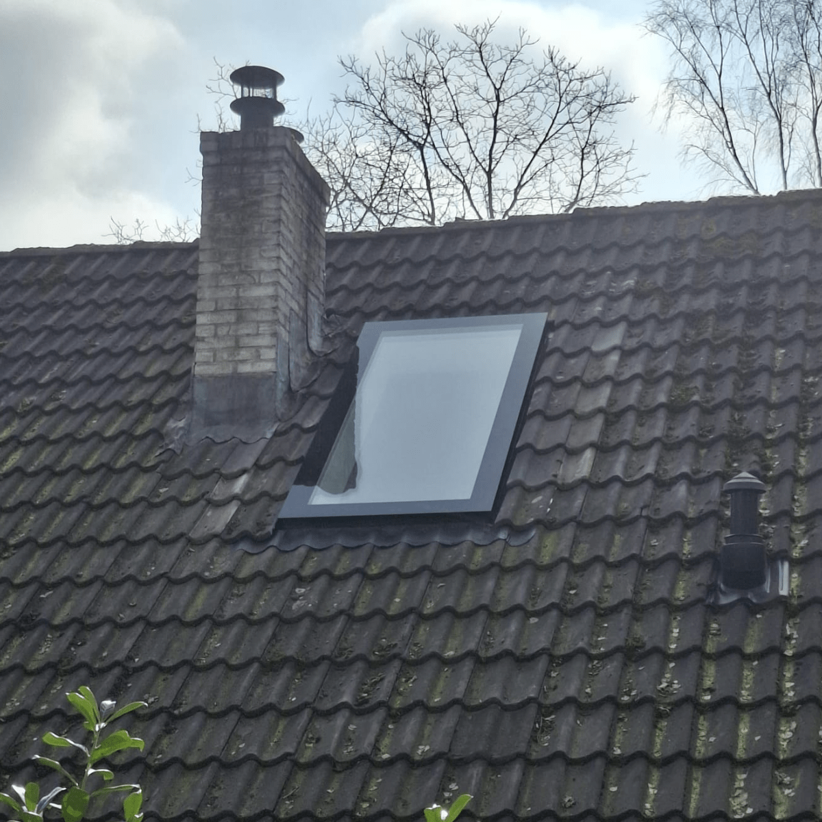 Vast Dakraam Schuin Dak - 80x150 cm van Premium Dakramen