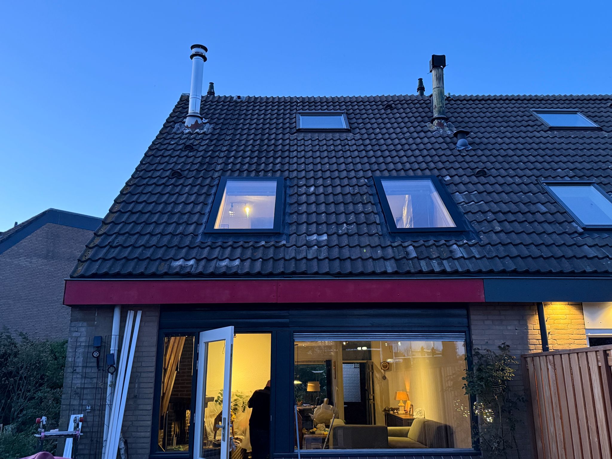 Vast Dakraam Schuin Dak - 80x150 cm van Premium Dakramen